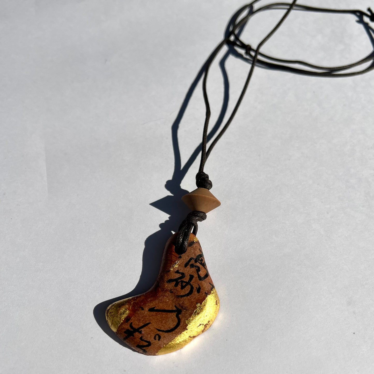 ☆一閑張り ネックレス5  金箔