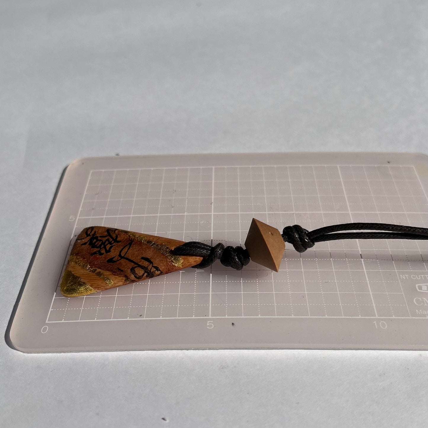 ☆一閑張り ネックレス 1 金箔