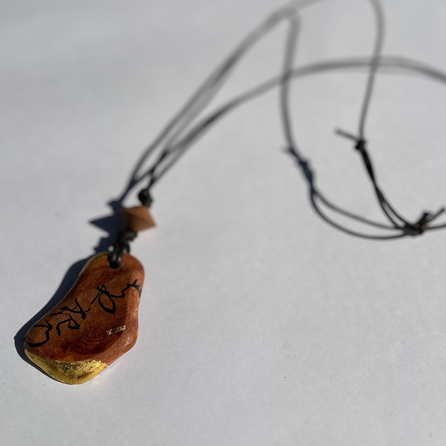 ☆一閑張り ネックレス6  金箔