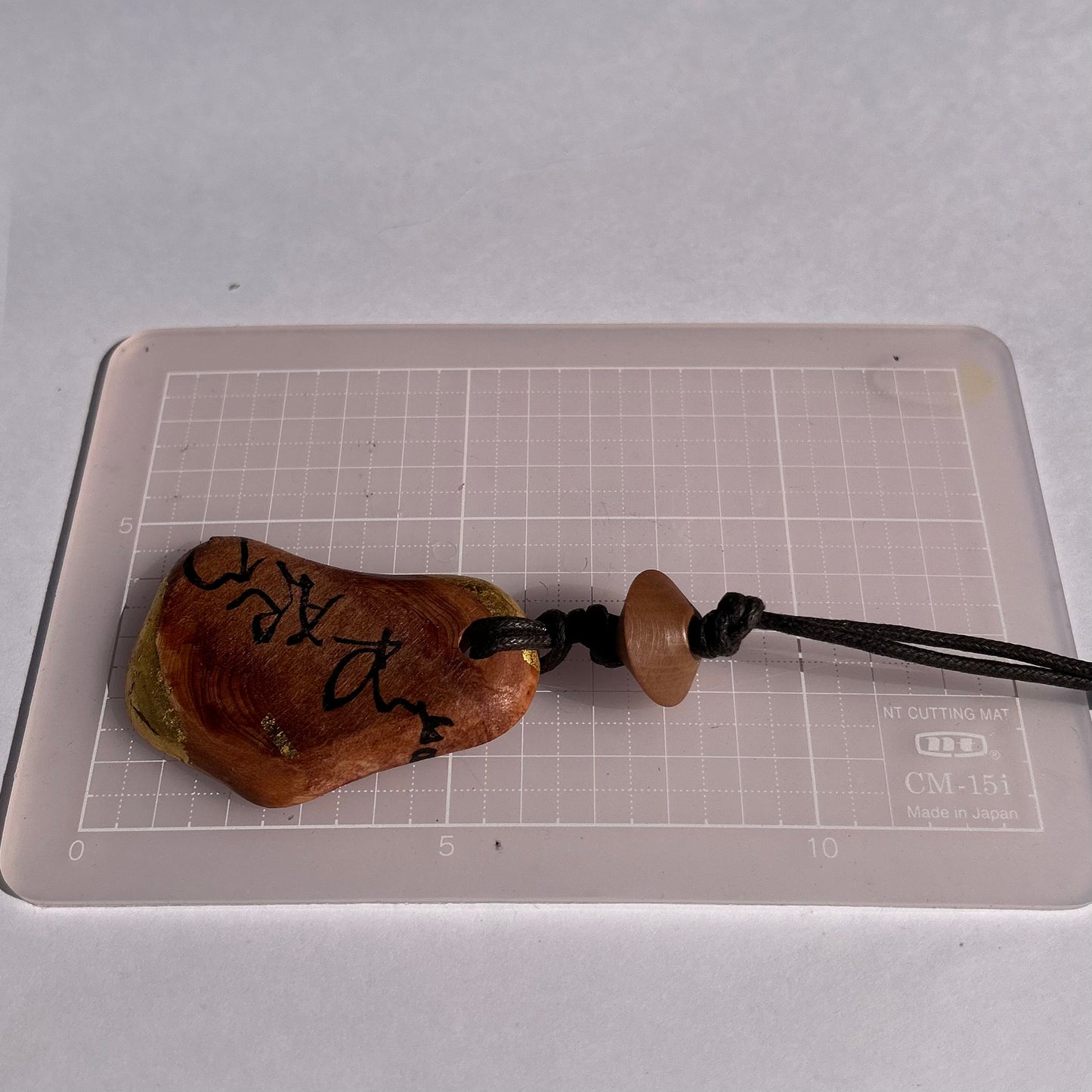 ☆一閑張り ネックレス6  金箔